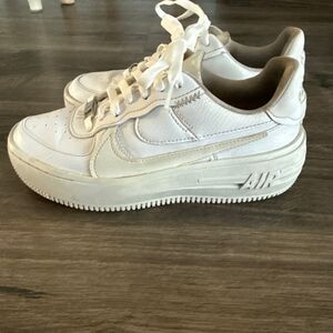 Air Force 1 women’s platform sneakers 6